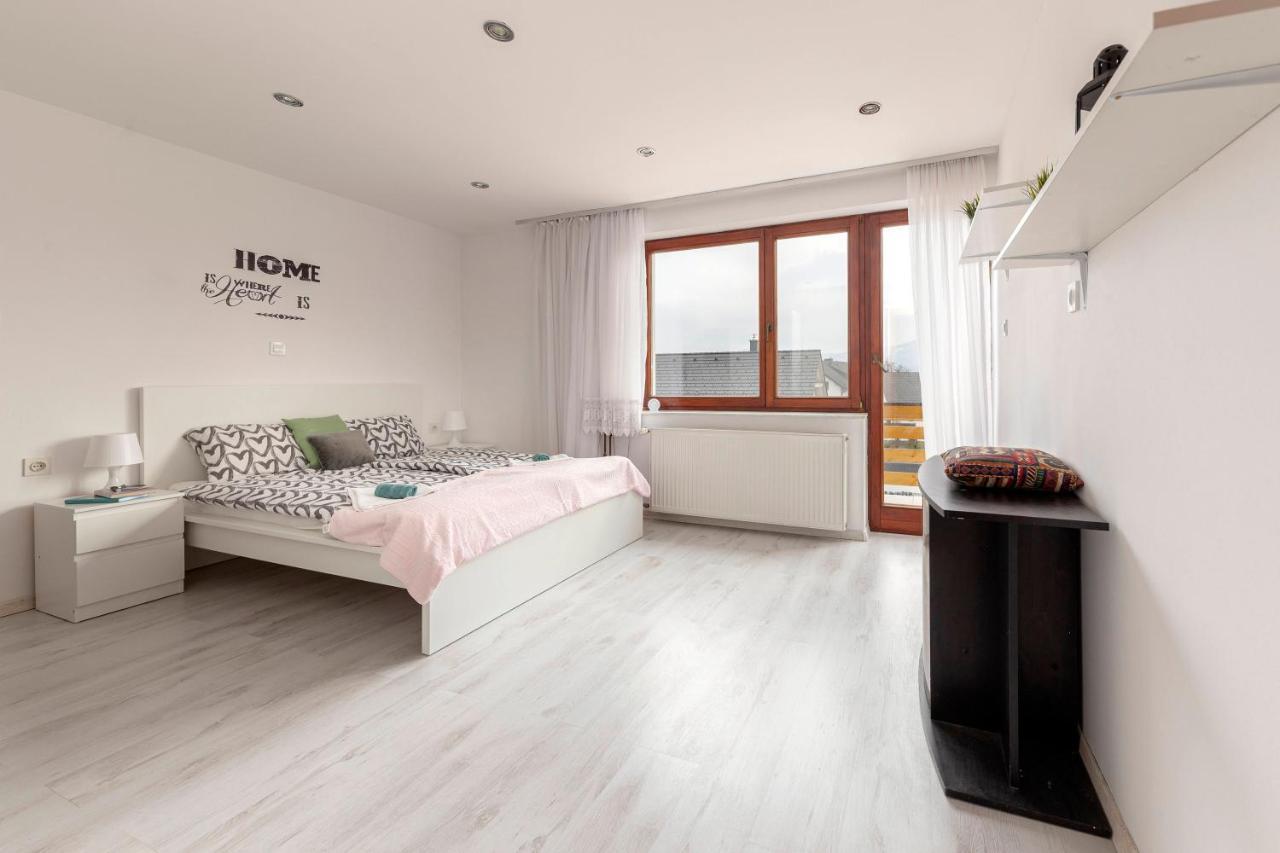 Mountain Sunrise Apartment *