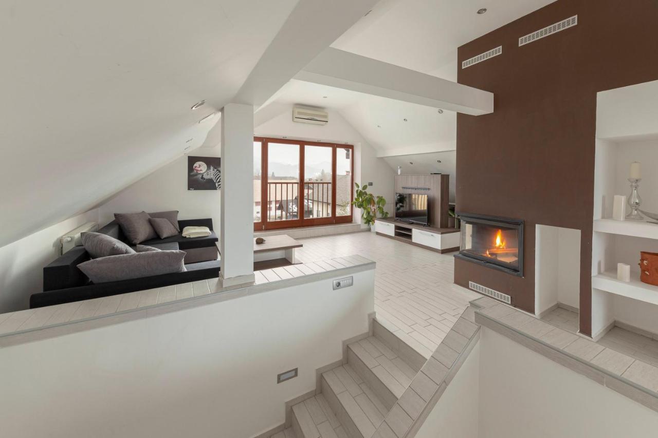 Mountain Sunrise Apartment *